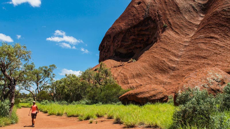 17 - Moni at Ayers Rock