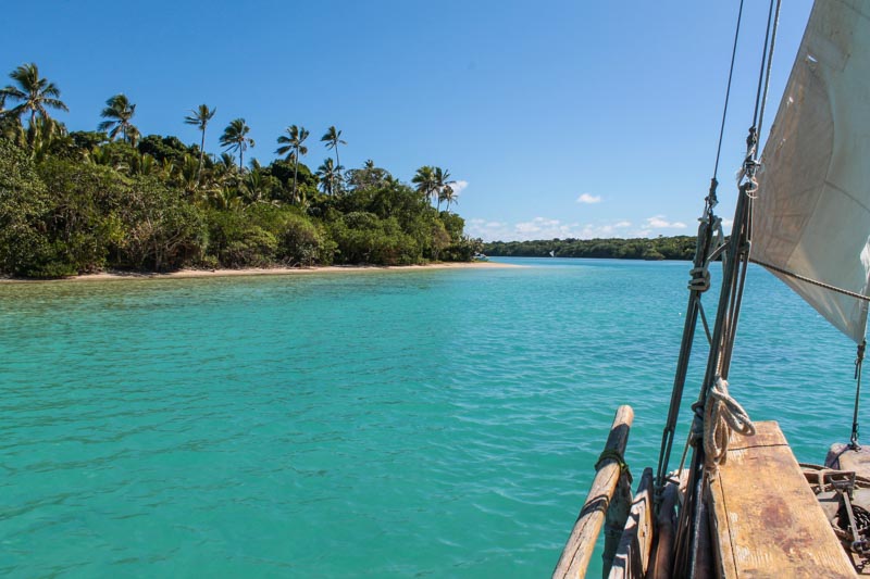 2-Pirogue cruise in Baie de Upi