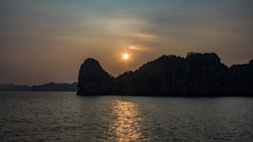 Sunset Lan Ha Bay