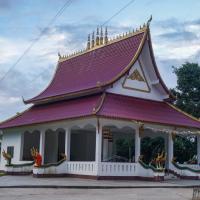 Phongsaly town - Wat