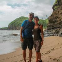 3-Alex and Moni in front of la Baie des tortues