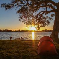 40_Sunset over Cockatoo lake