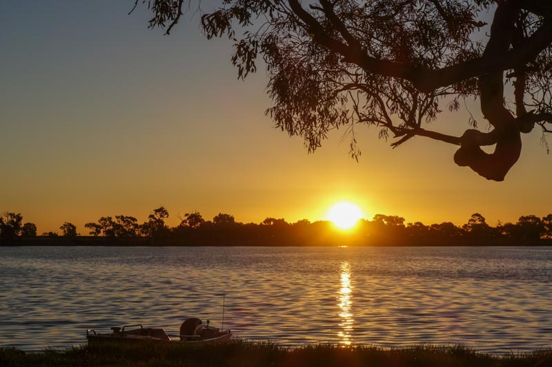 41_Sunset over Cockatoo lake