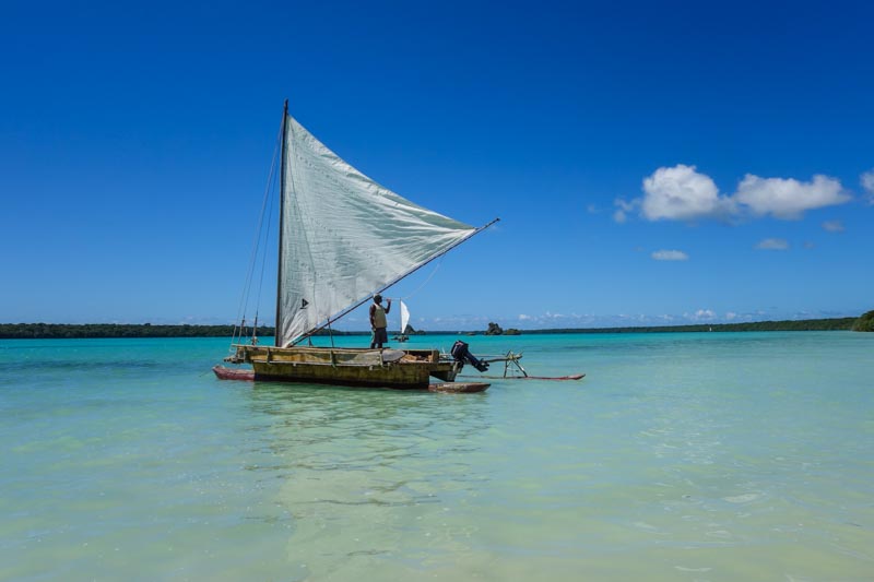 9-Pirogue cruise in Baie de Upi