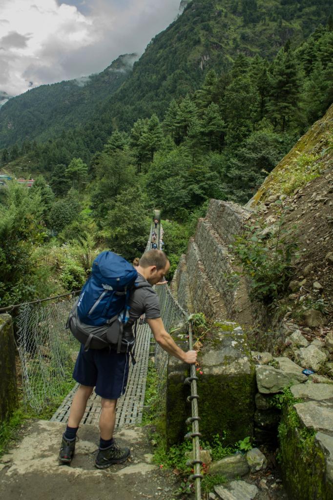 Day 1-4 Suspension bridge to Phakding