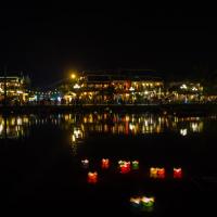 Day 2 - An Hoi peninsula by night