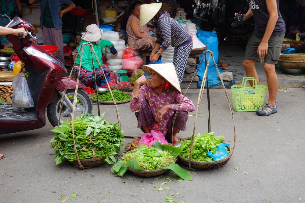 Day 3 - Hoi An market - Old lady 1