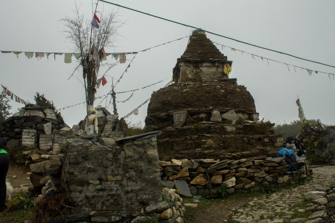 Day 4 Old stupa Khumjung