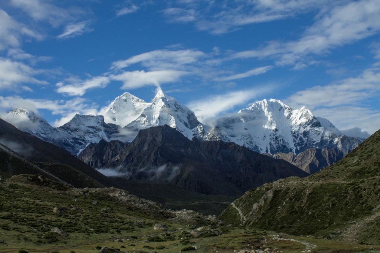 Day 6 Thamsherku and Khangtega peaks