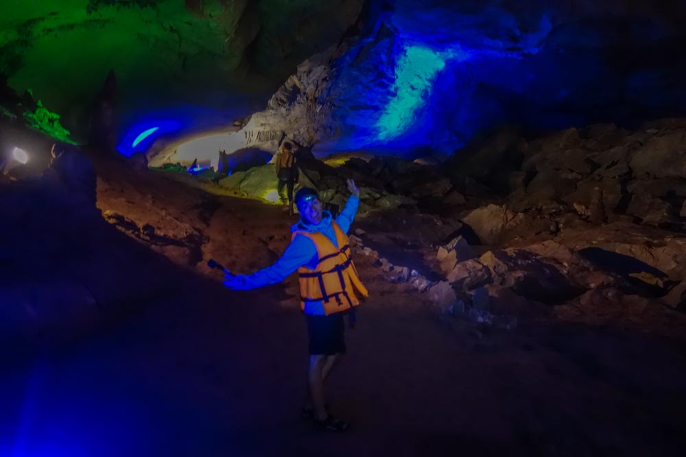 Inside Konglor cave