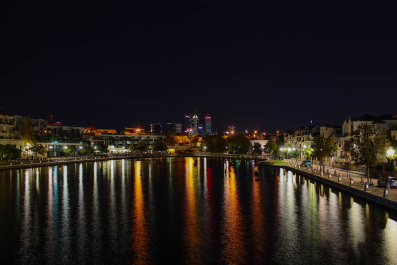 Trafalgar bridge by night