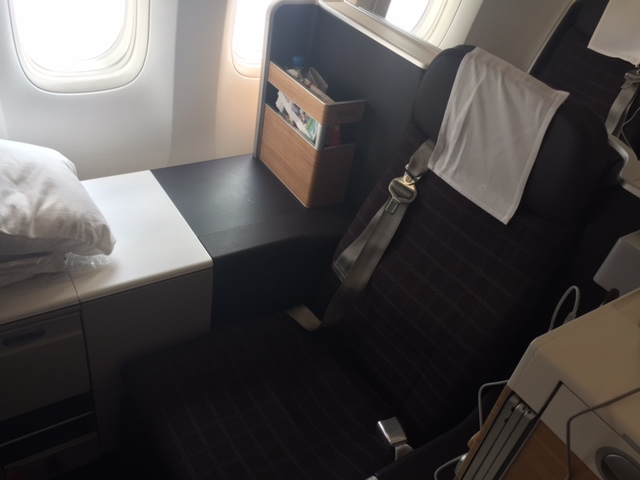 Business class seat on SWISS B777