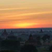 Sunrise over Bagan 4